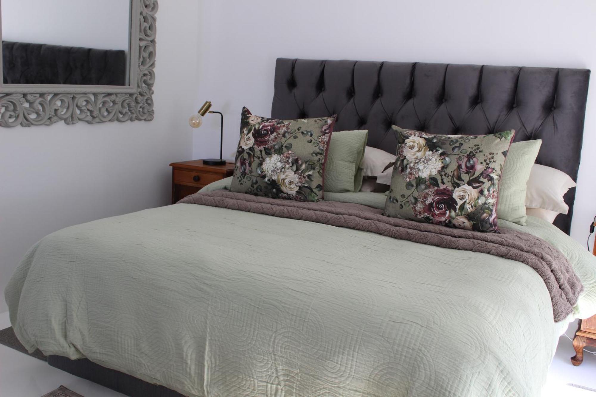 Nivenia Beach House Betty's Bay Eksteriør billede
