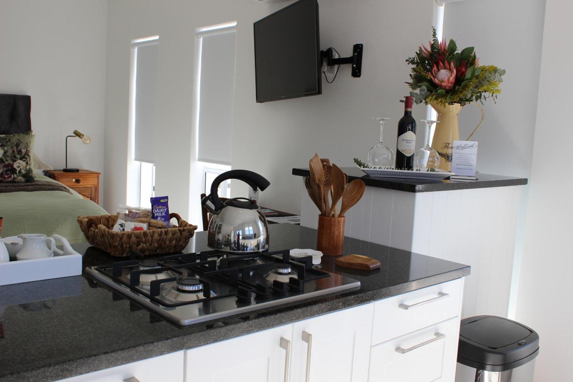 Nivenia Beach House Betty's Bay Eksteriør billede
